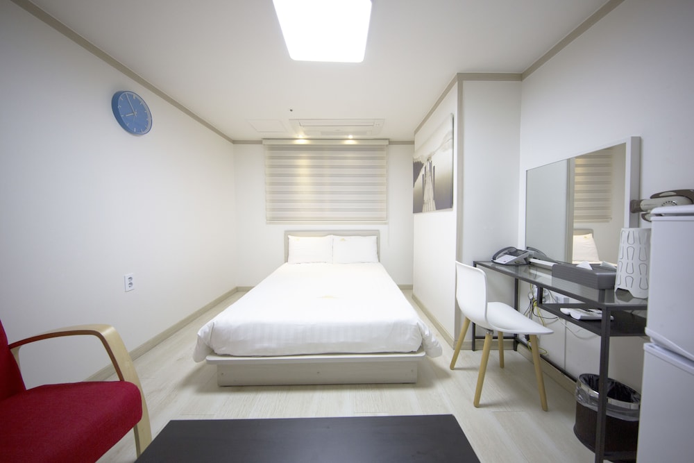 Inn-The City Business Hotel 23/53