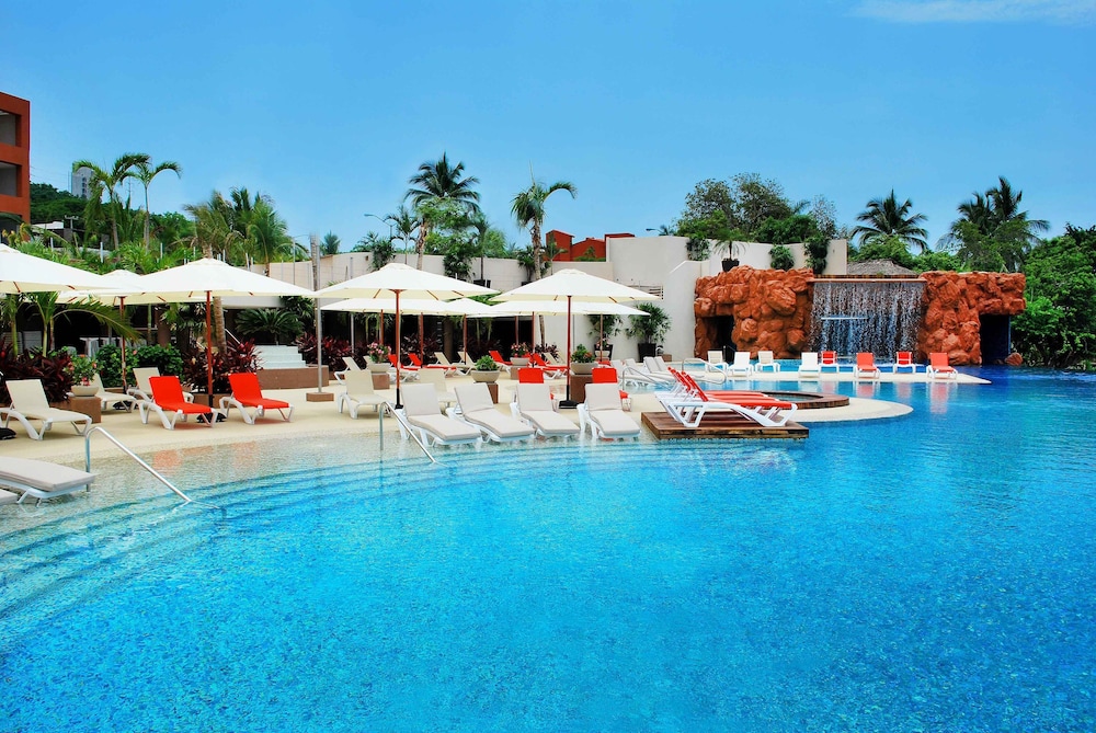 Hotel Azul Ixtapa Grand Resort Spa and Convention Center 44/51