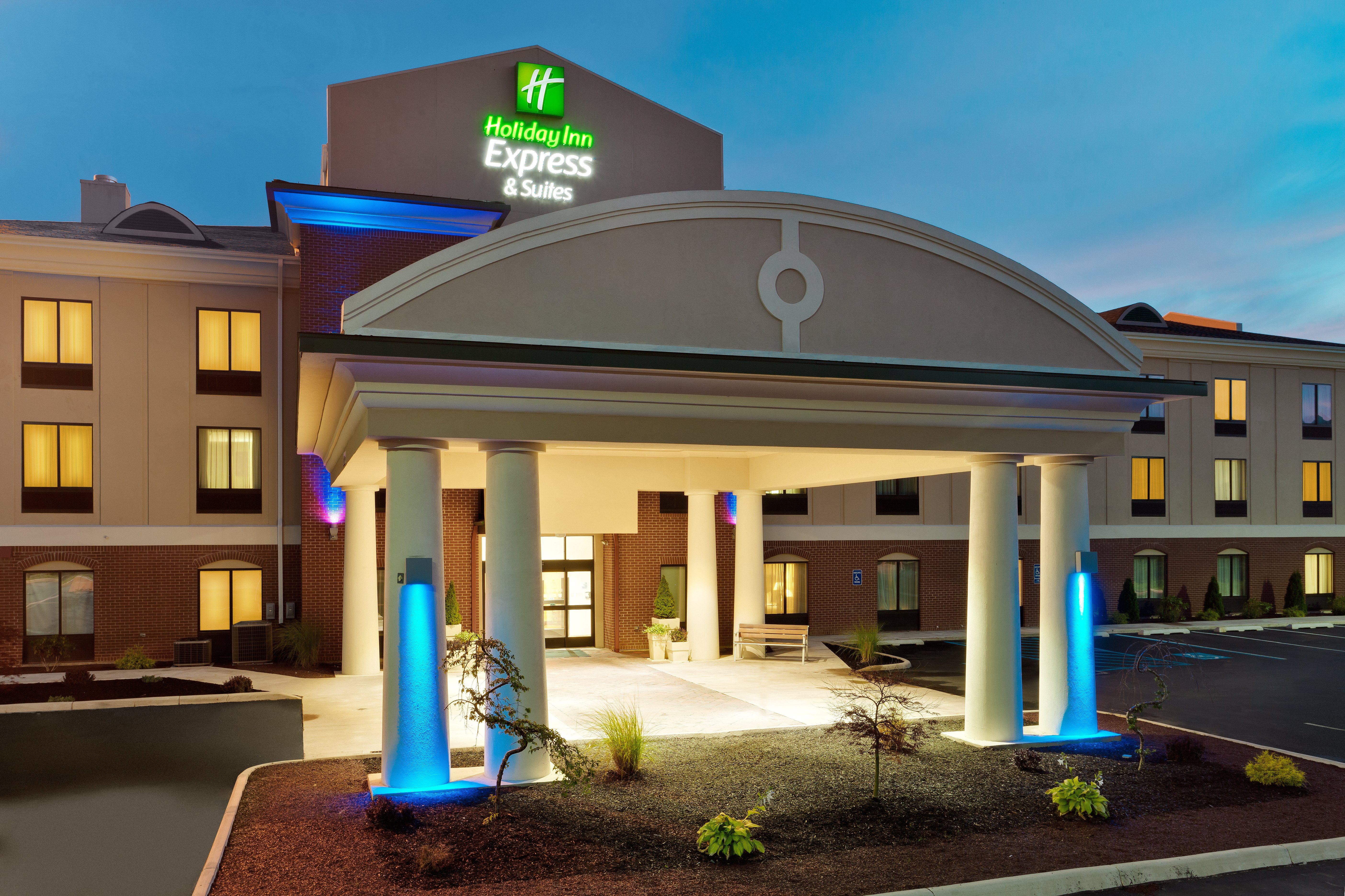 Holiday Inn Express Hotel Suites White Haven Lake Harmony 5/25