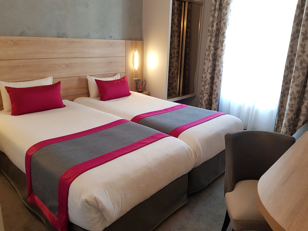 Hotel Champerret Elysees 21/70