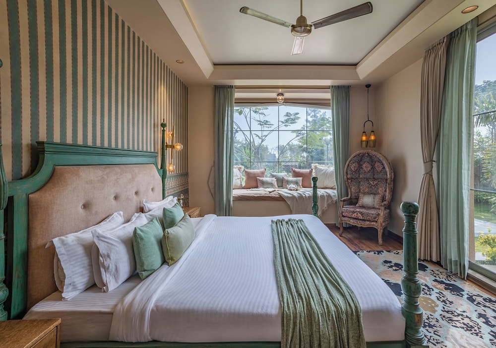 ELIVAAS Noah's Ark 3BHK Villa with Pvt Pool, Garden and Gazebo 23/64