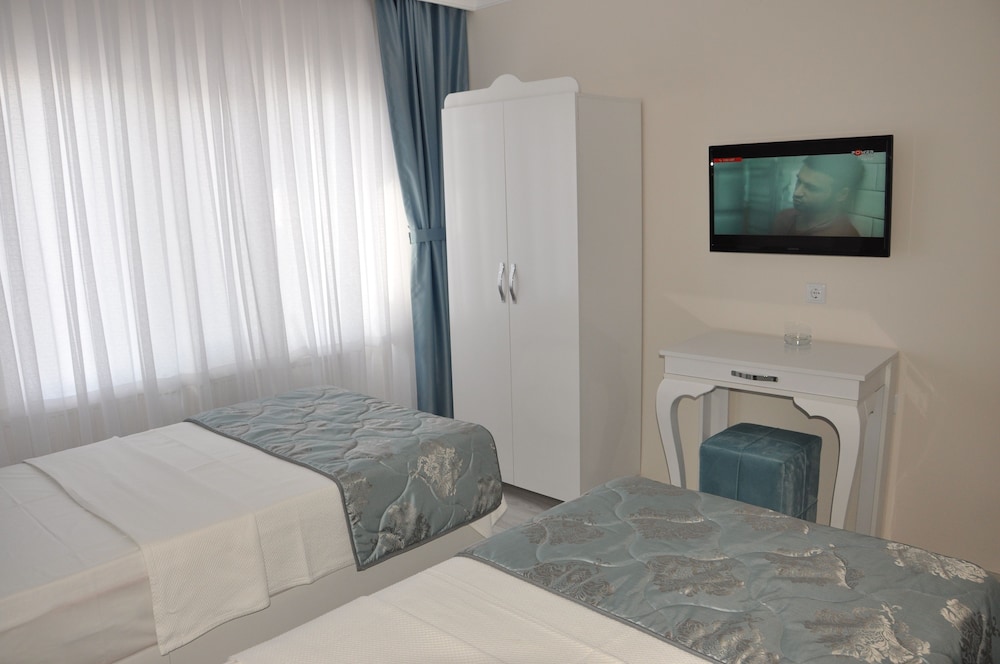 Hotel Iscen 8/24