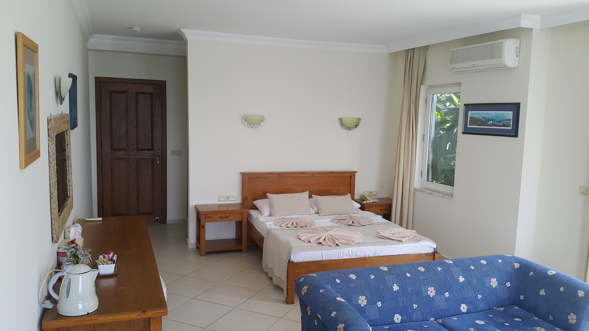 STANDARD, DOUBLE BED, SEA VIEW
