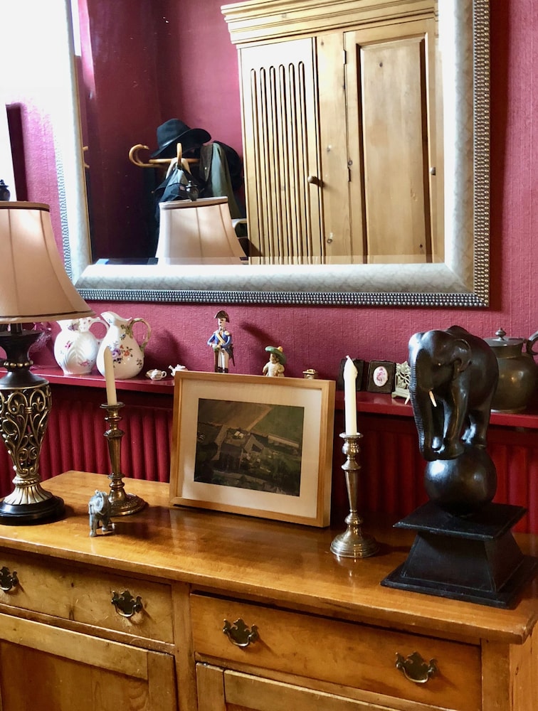 Pickmere Country Guest House 5/50