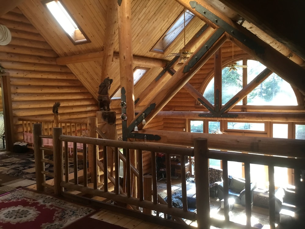 Redwood Log Cabin 7/12
