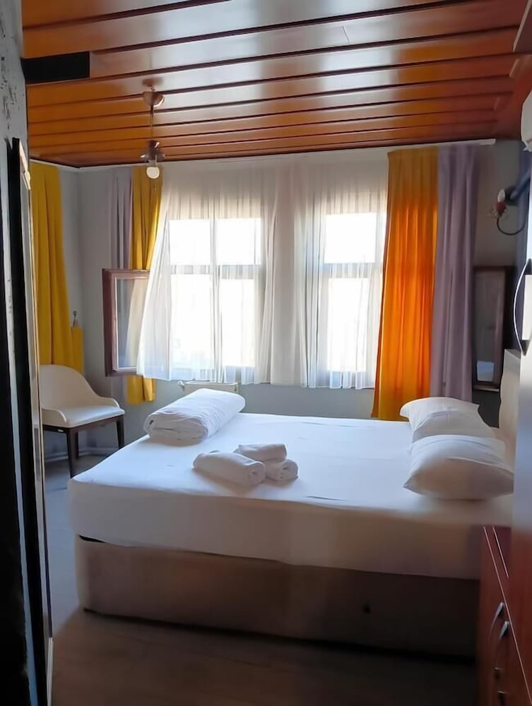 STANDARD, SINGLE, SINGLE BED