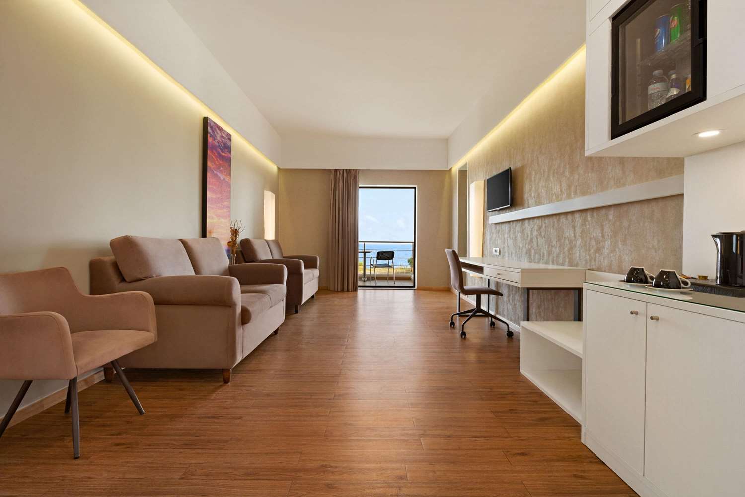 Ramada Plaza by Wyndham Thraki 29/49