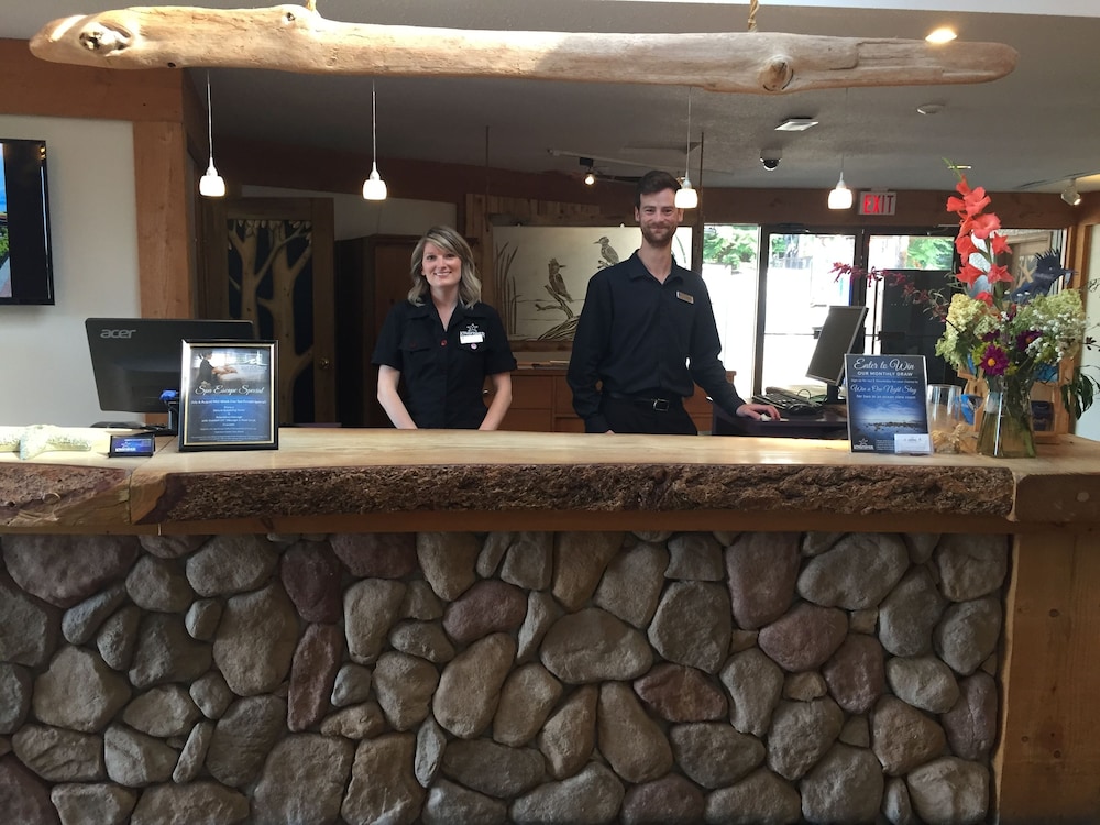 Kingfisher Oceanside Resort and Spa 15/59