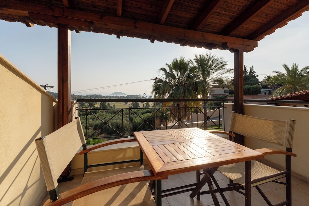 Kelyfos Hotel Bungalows and Suites 37/50