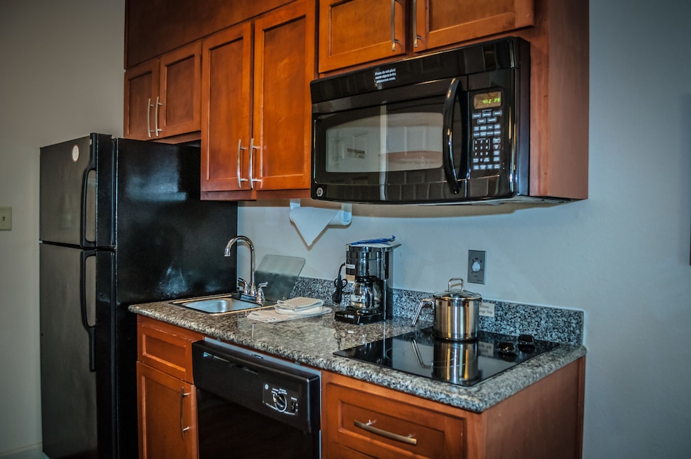 Candlewood Suites New Iberia 3/55