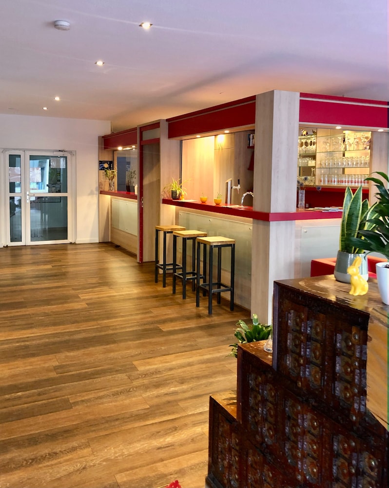 Montana Hotel Köln-Bonn Airport 7/26