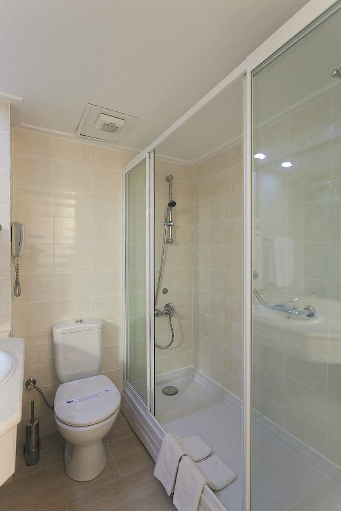 Febeach Hotel 50/50