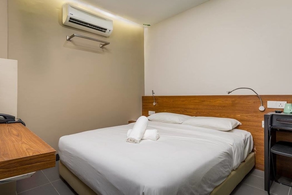 Max Hotel Subang Jaya 12/35