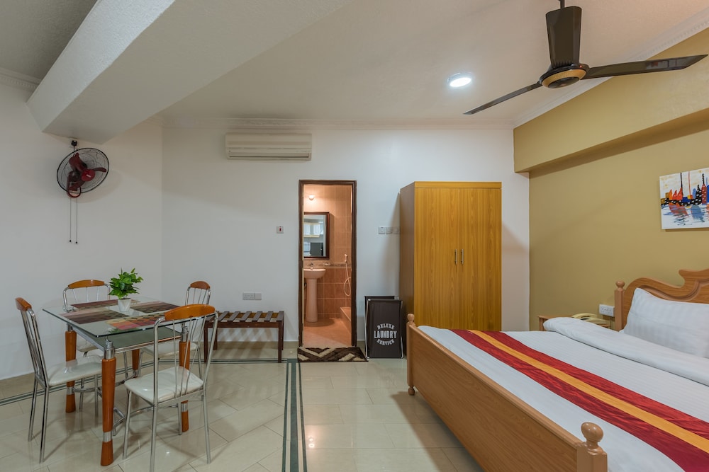 Hotel Raha Tower 25/58