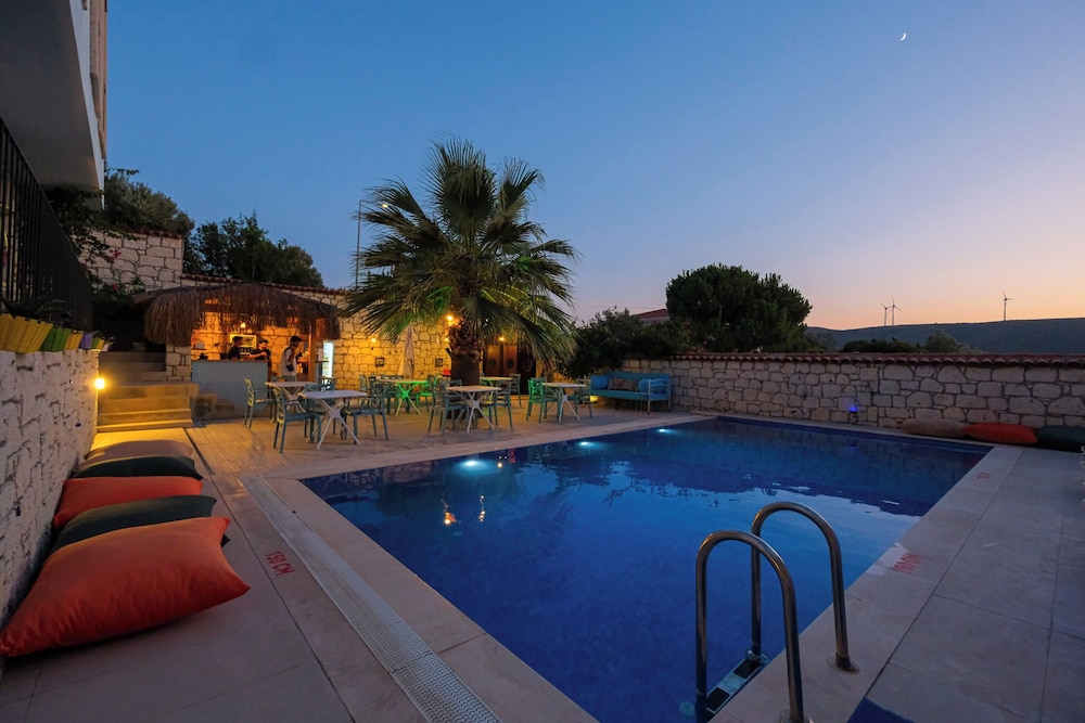 Kybele Alacati 30/50
