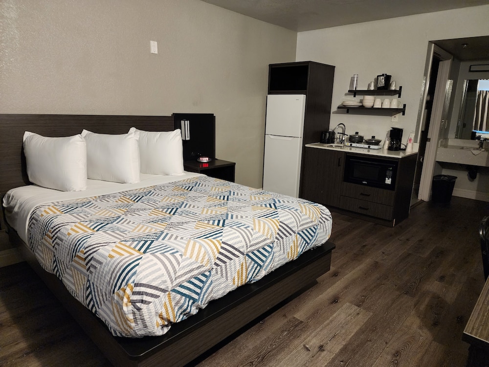 Room at Studio6 Sacramento, CA - Natomas & SMF Airport, SACRAMENTO - CA
