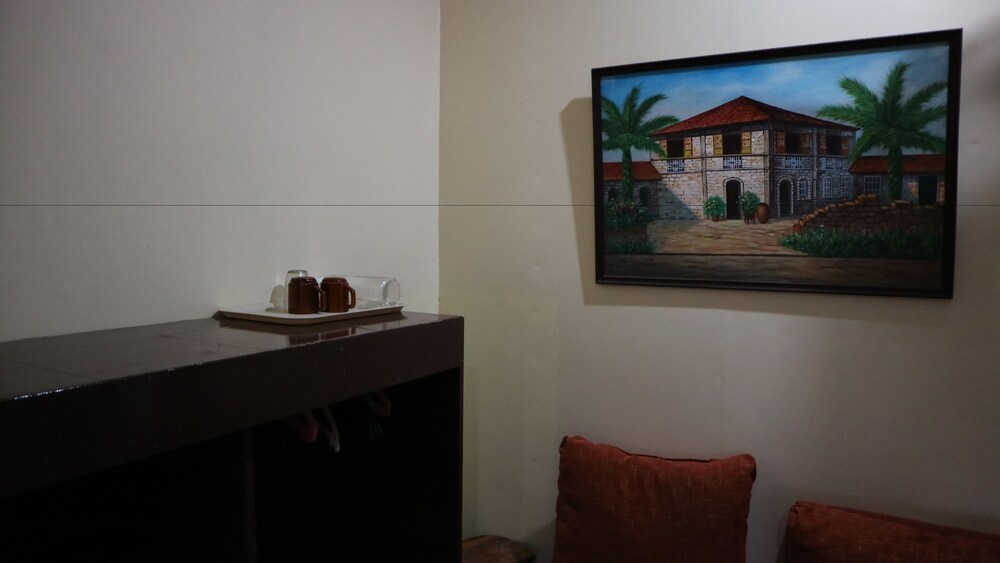 Lolo Oyong Pension House 10/39