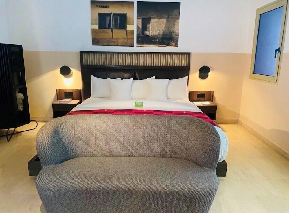 Lepic Villa Hotel 17/50