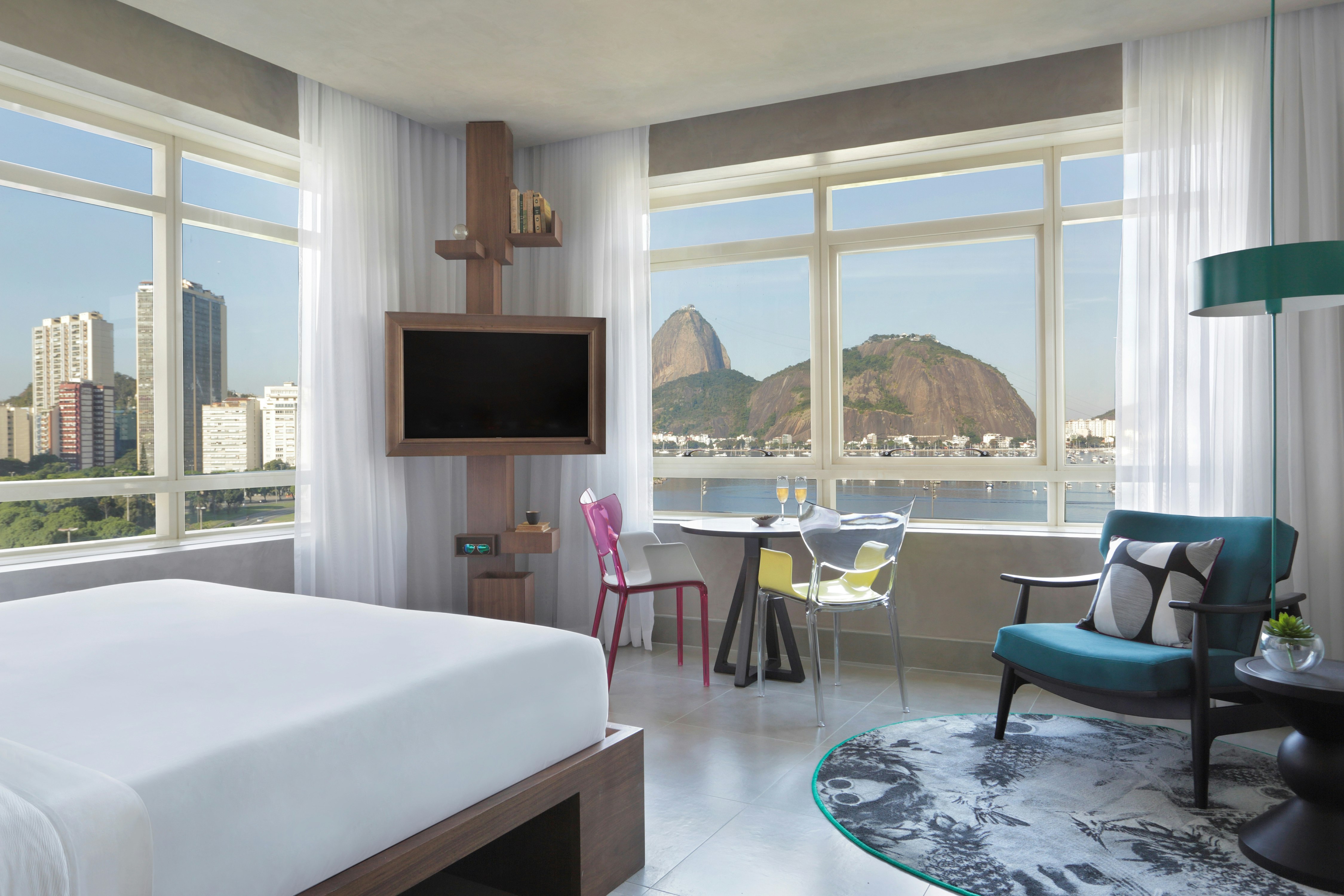 Yoo2 Rio de Janeiro, Tapestry Collection by Hilton 9/42