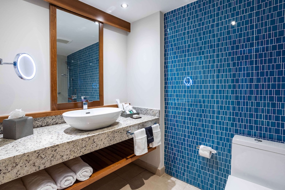 Swim Out, Junior Suite, King Bed, Pool View، Sonesta Ocean Point Resort - Adults Only 5/6