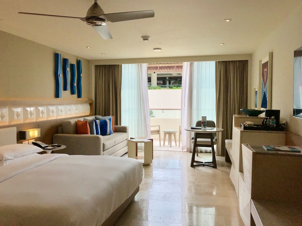 ROOM, KING BED, RESORT VIEW, SOFA
