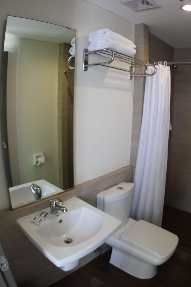 Cebu R Hotel Mabolo 20/54