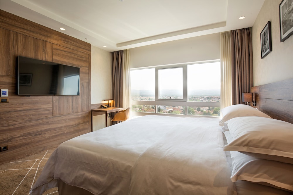 SHERATON NOVI SAD 14/48