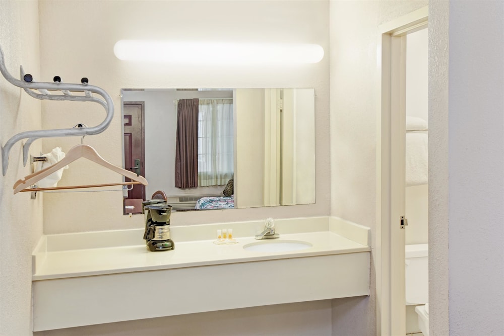 Motel6 Alsip, IL 58/58