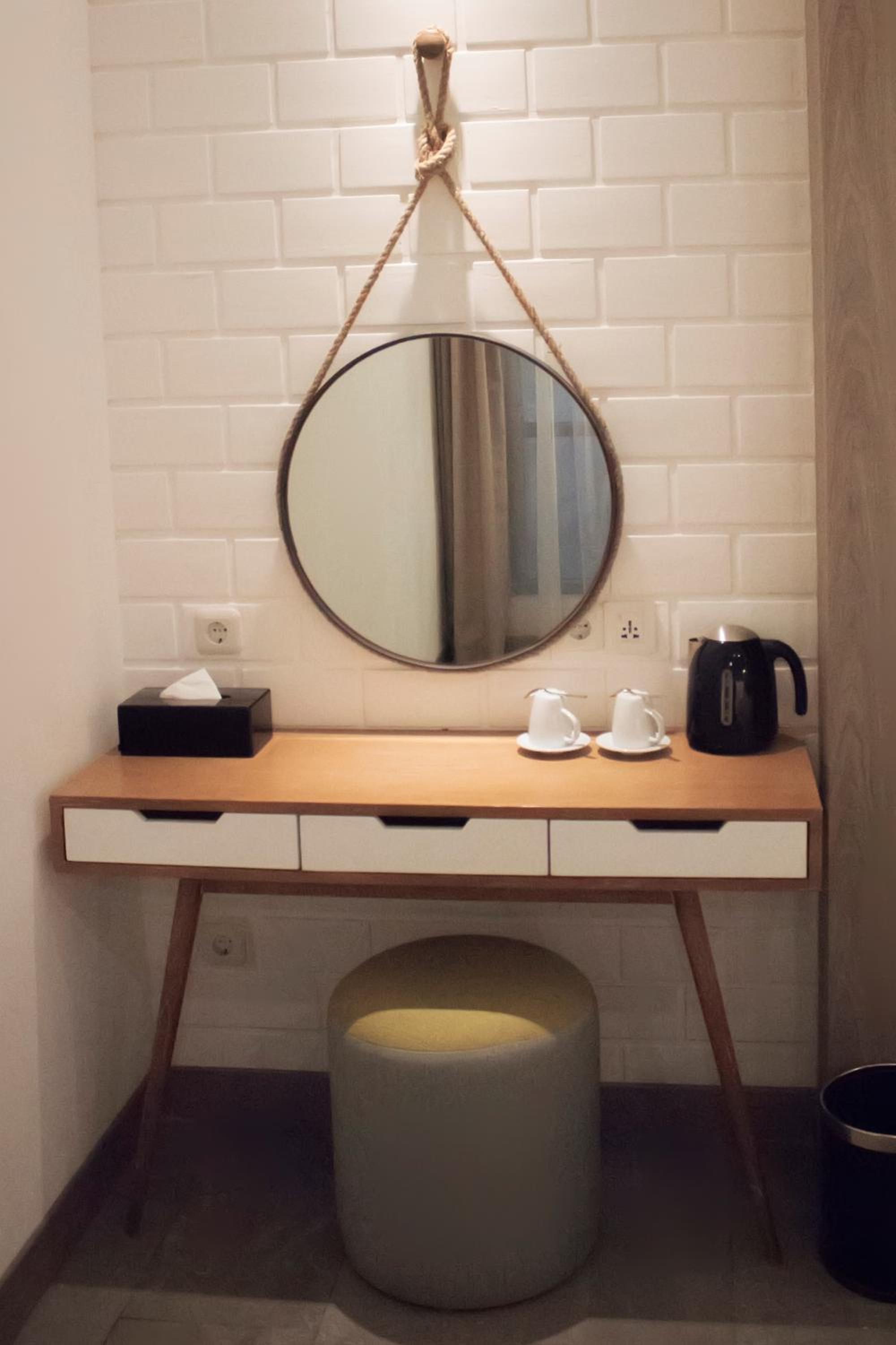 Ana Hotel Jakarta 50/50