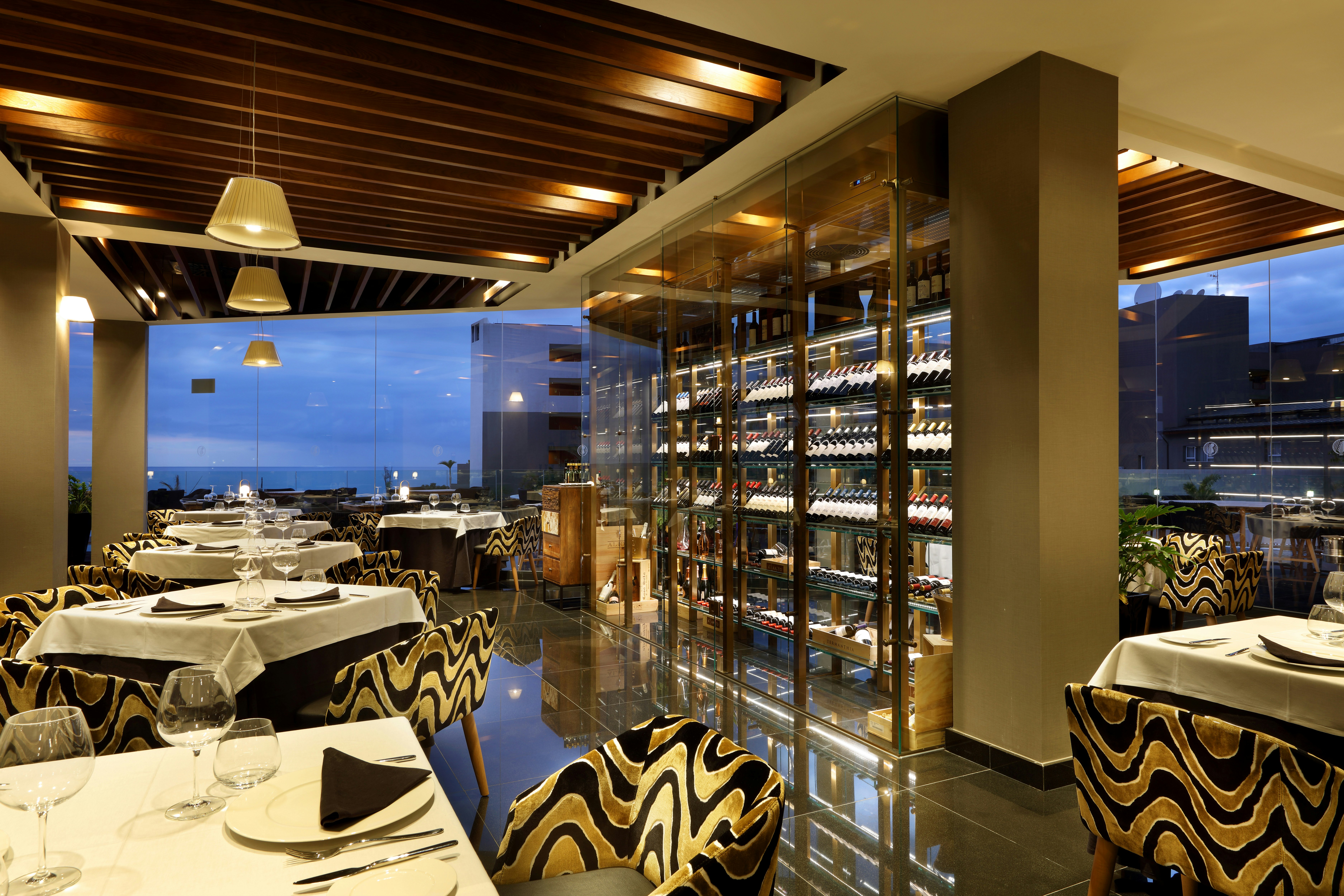 Hard Rock Hotel Tenerife 57/82