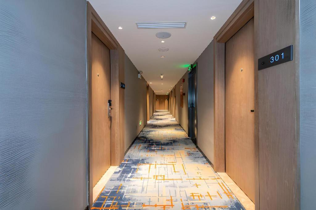 Echarm Hotel (Guangzhou Tiyu West Road Subway Station) 9/48