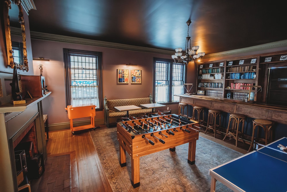 Rookwood Inn 46/50