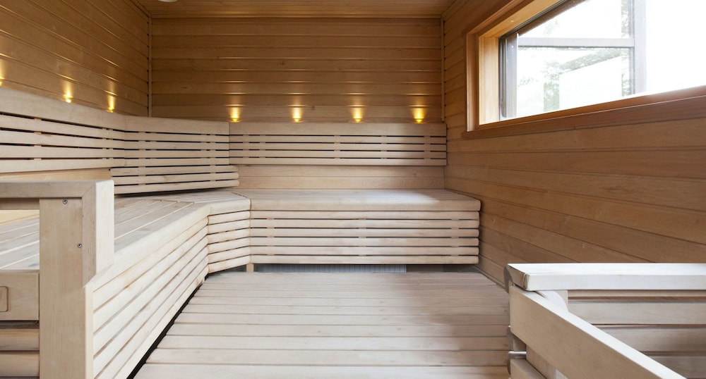 swimming pool spa