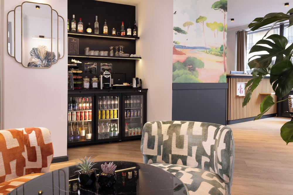 Le 46 Hotel 54/70