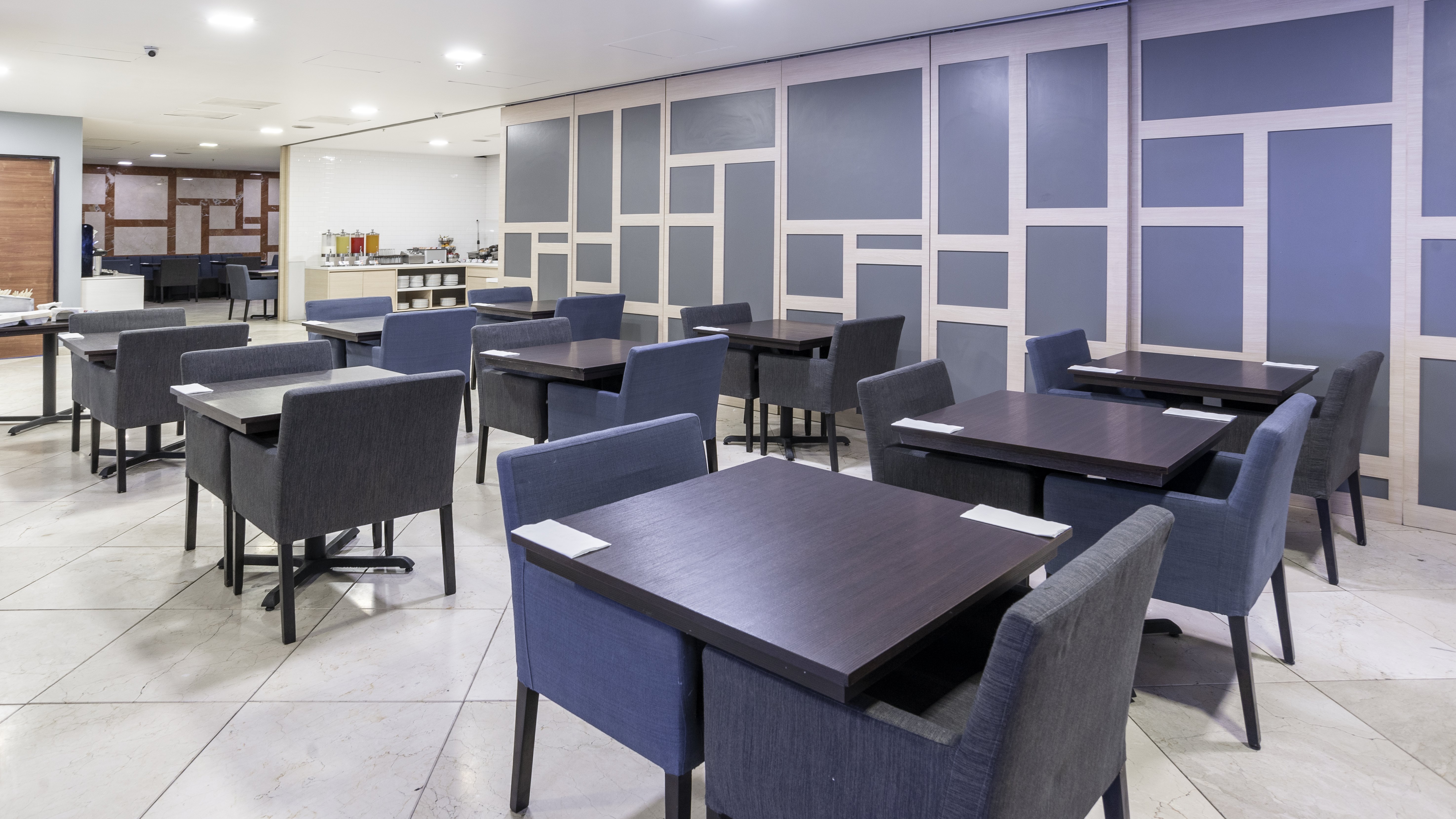 Holiday Inn Express Mexico Santa Fe 35/50
