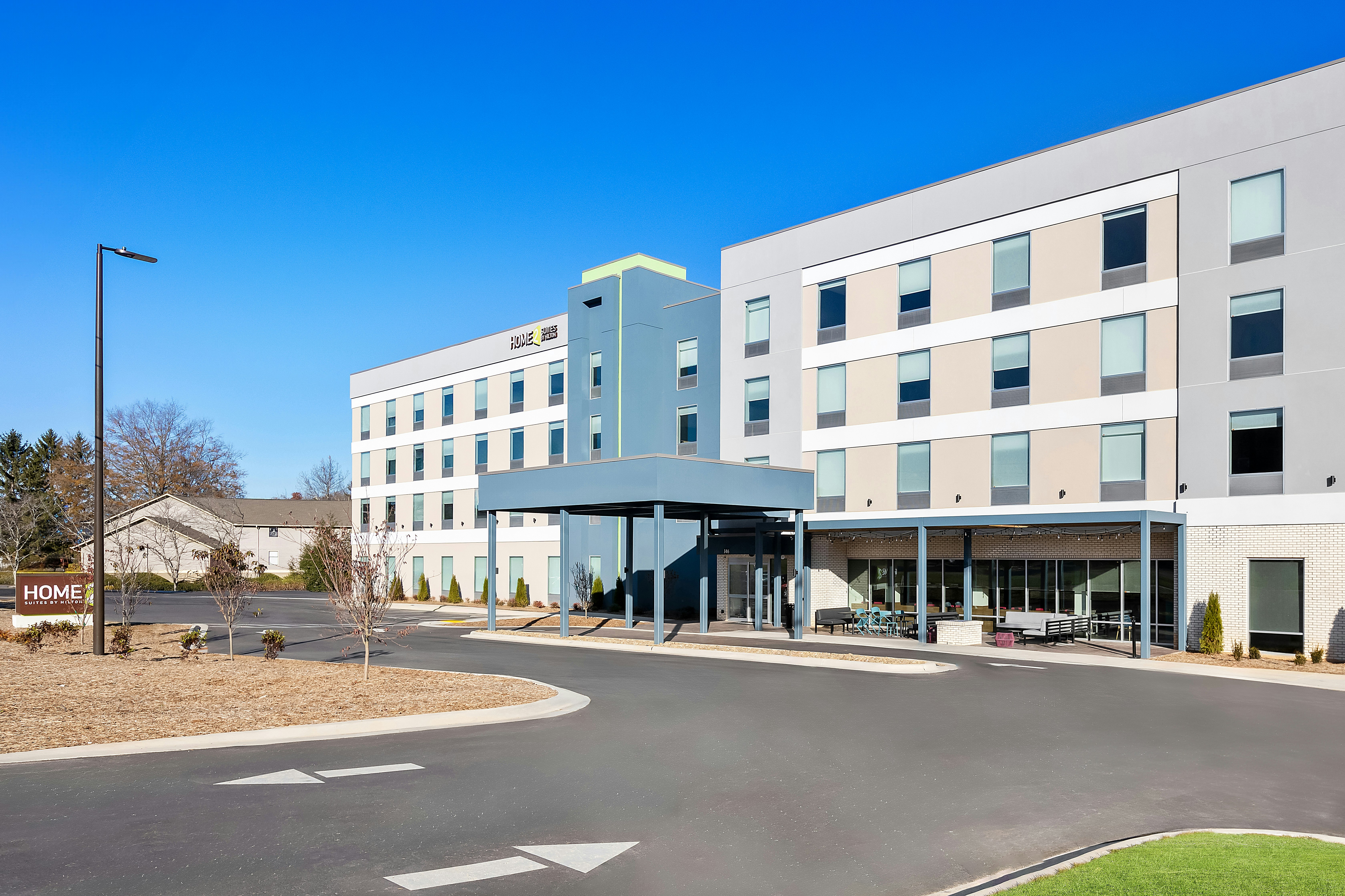 Home2 Suites by Hilton Hendersonville 16/18
