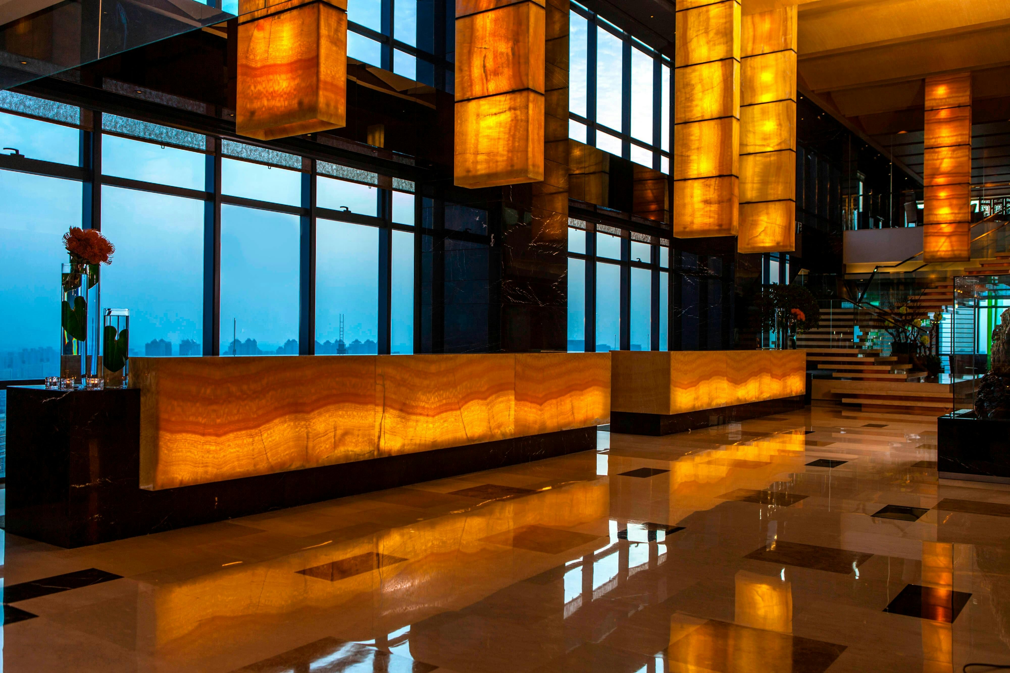 Lobby at Renaissance Shanghai Zhongshan Park, SHANGHAI