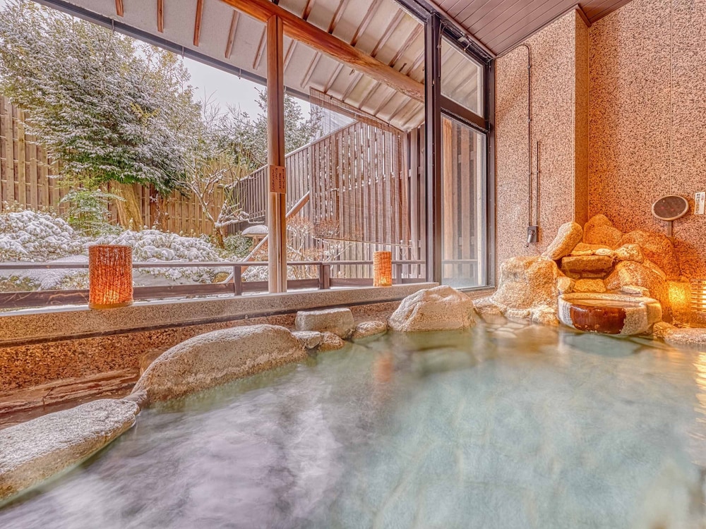 Ooedo Onsen Monogatari Wanwan Resort Awazu 16/35