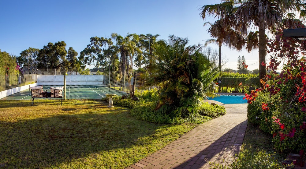 Forest Hall Guest House 40/50