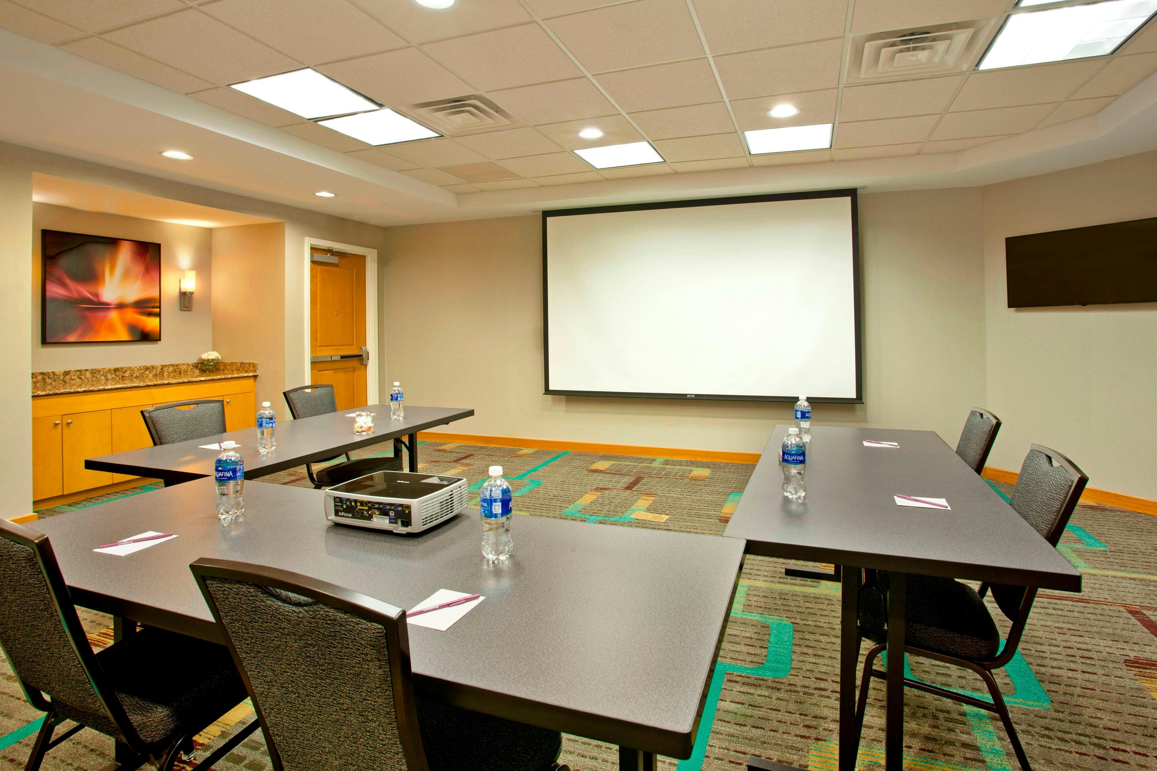 Residence Inn Bridgewater Branchburg 14/17