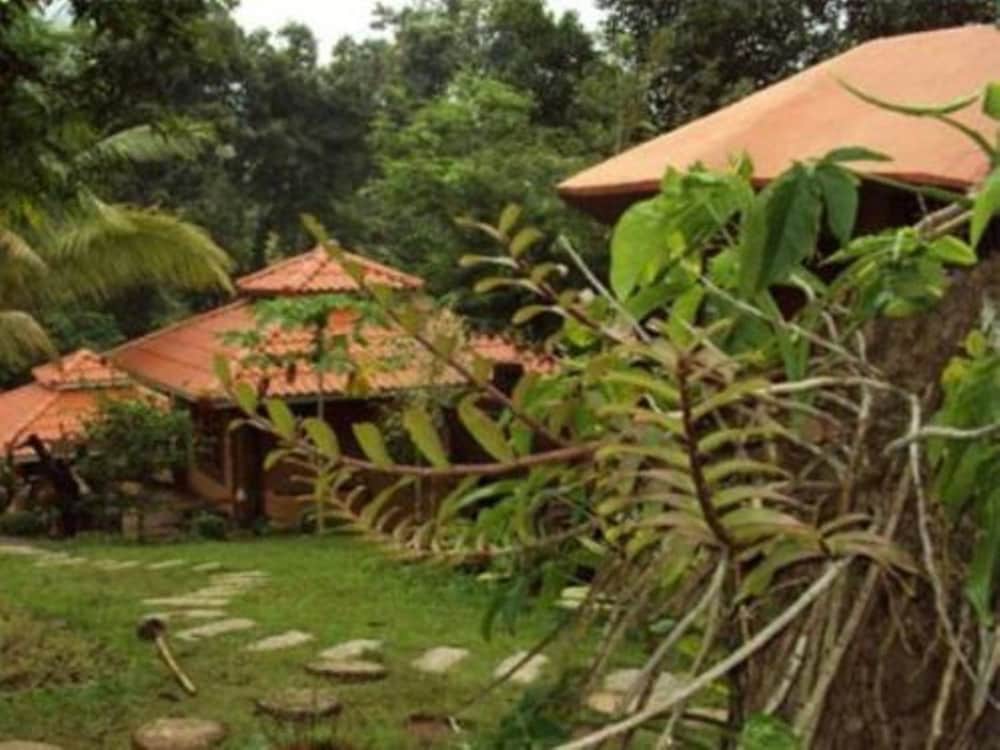 Baan Phuthadol 32/41