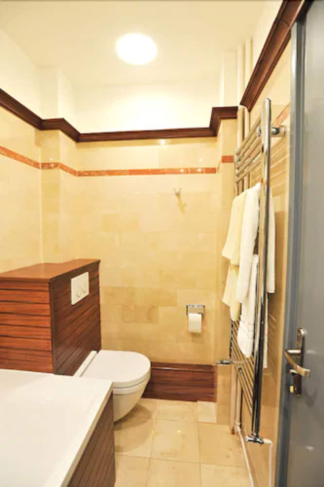 Hotel Des Falaises 49/49