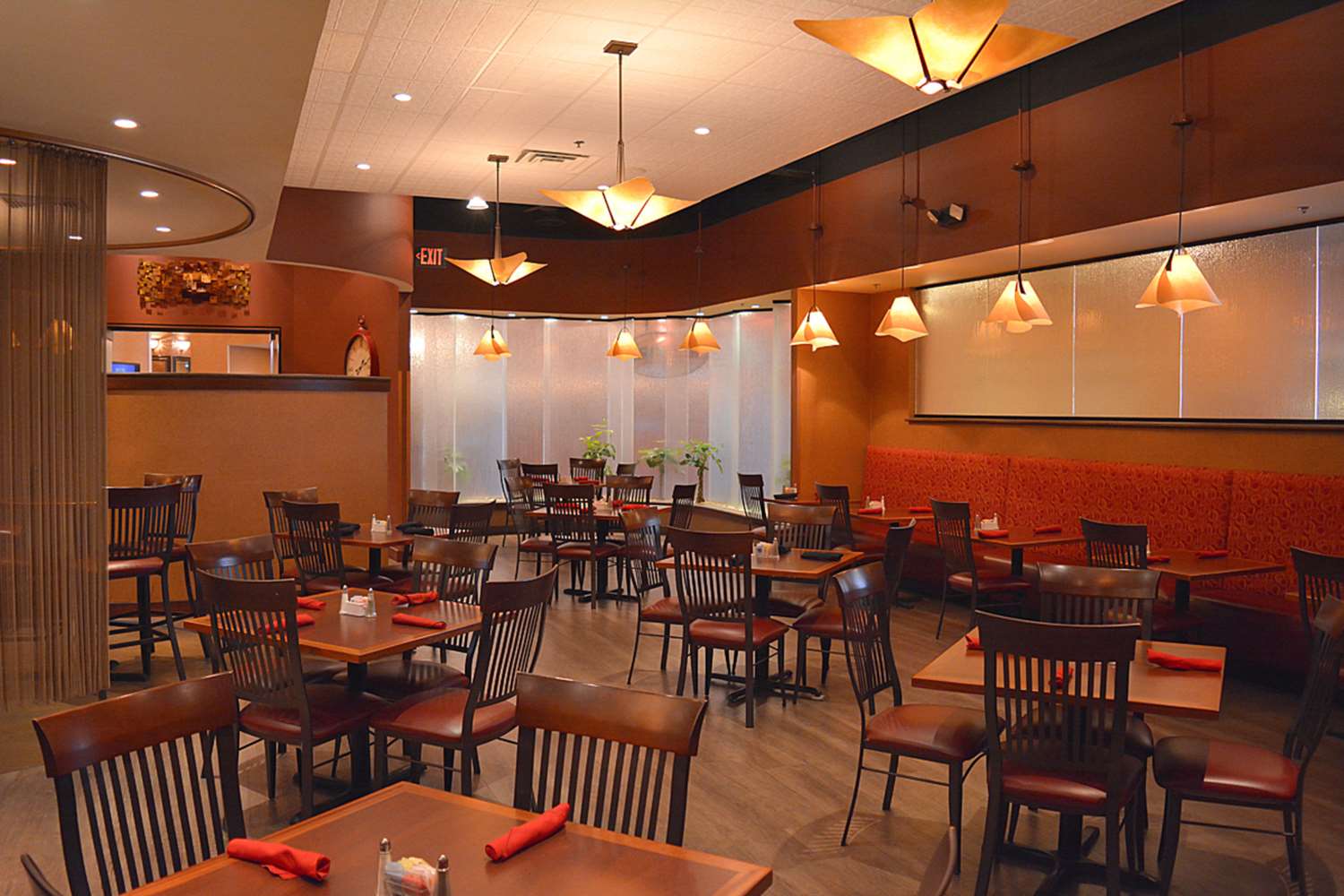 Clarion Hotel Philadelphia International Airport 34/57