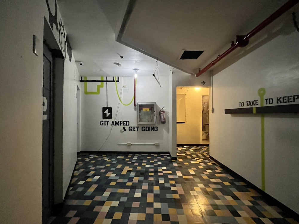 Junction Hostels 36/50