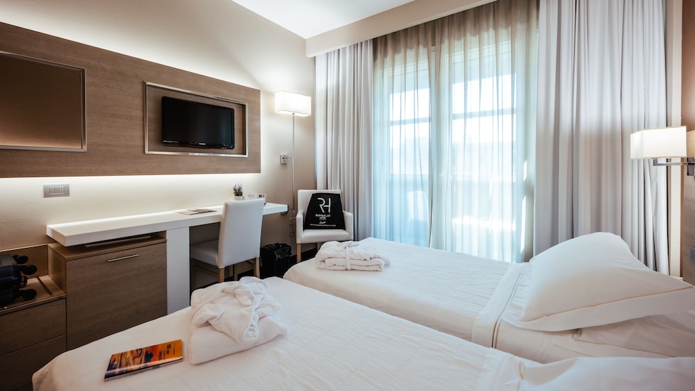 Raffaello Hotel 10/50
