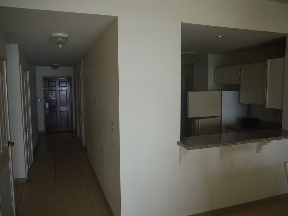 Aquarius Beach Tower 34/57