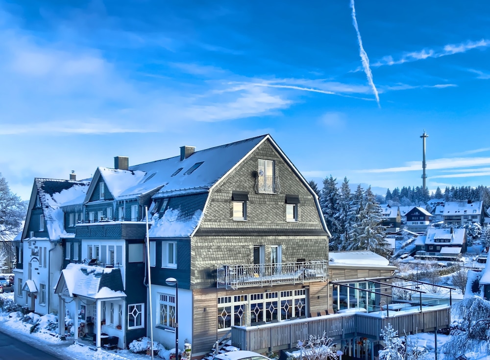 Hotel Nuhnetal 2/50