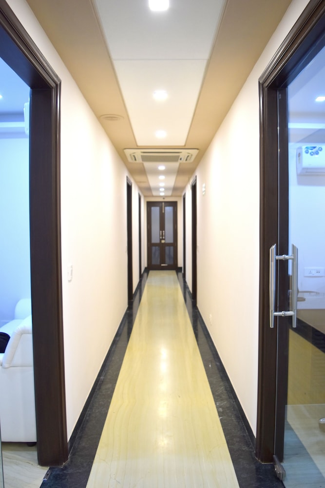 Hotel Tara Palace Daryaganj 29/32