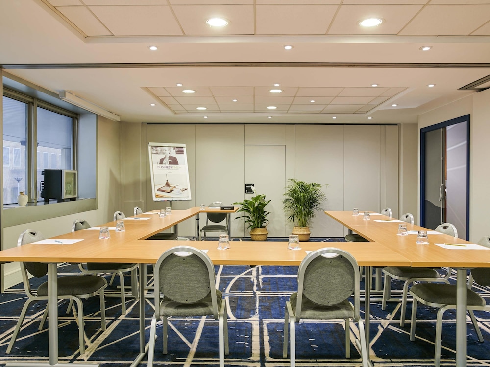 Residence Mercure Paris La Defense Gde Arche 40/43