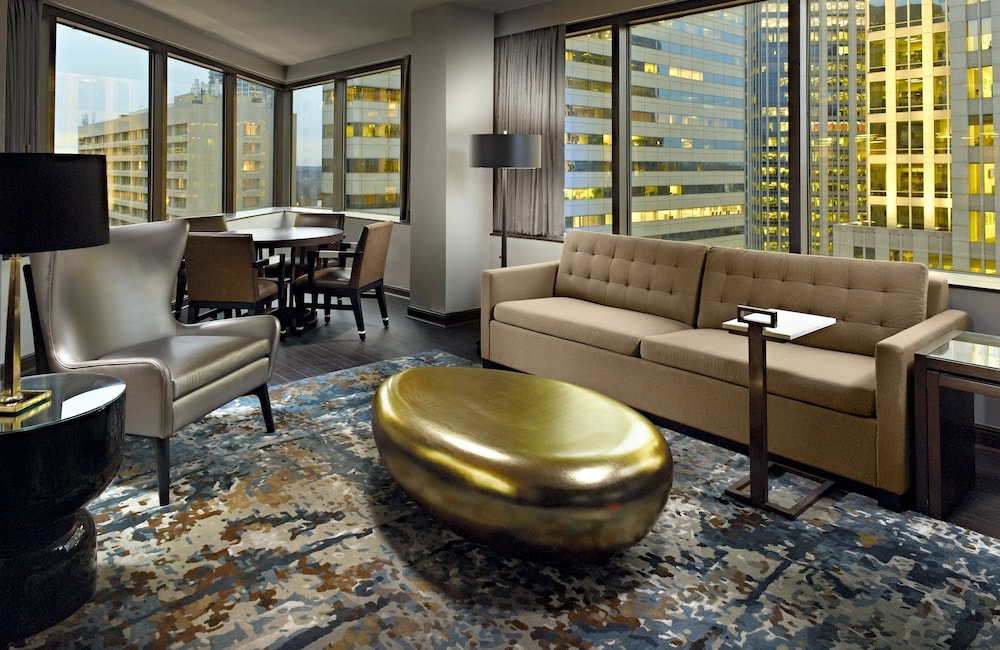 Omni Charlotte Hotel 54/70
